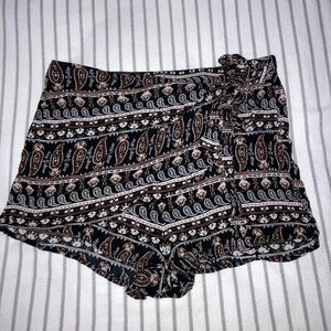 Wrap/ Tie Shorts. Size Small